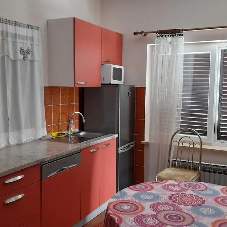 Family Tonko With King's Bed Apartment Matulji